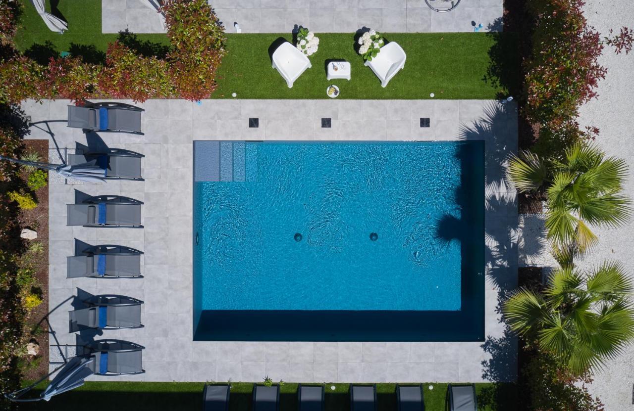 Villa Karolina เดเซนซาโนเดลการ์ดา ภายนอก รูปภาพ